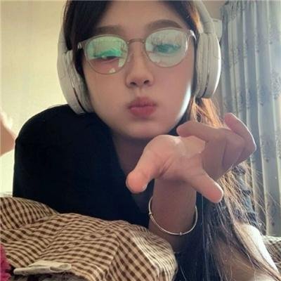 装弹暴击海报